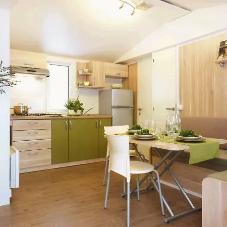 Campsite Victoria Mobilehome Bi Village