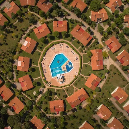 Camping Victoria Mobilehome Bi Village Fažana