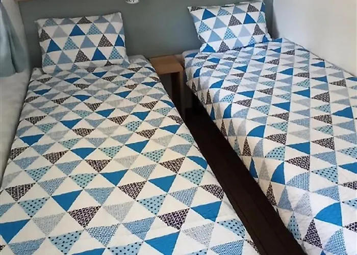 Victoria Mobilehome Bi Village Camping