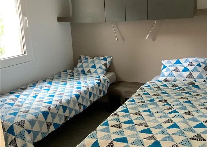 Camping Victoria Mobilehome Bi Village Fažana