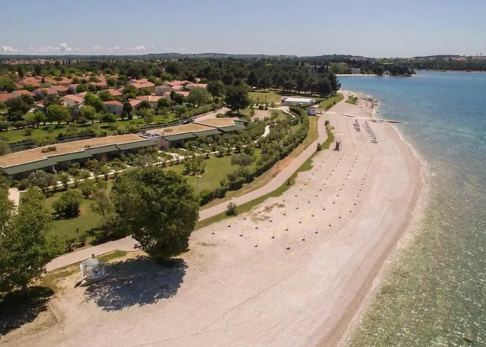 Victoria Mobilehome Bi Village Camping