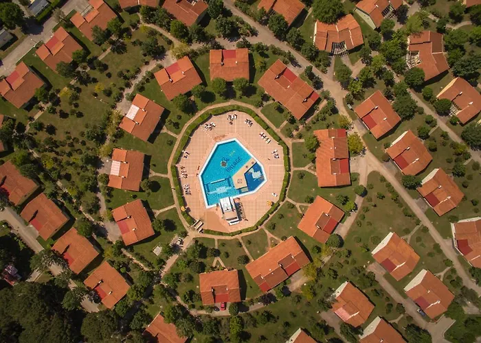 Camping Victoria Mobilehome Bi Village Fažana